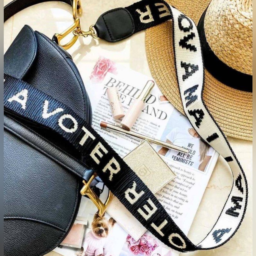 CLARE V. BAG STRAP-I AM A VOTER - Picture 2 of 7